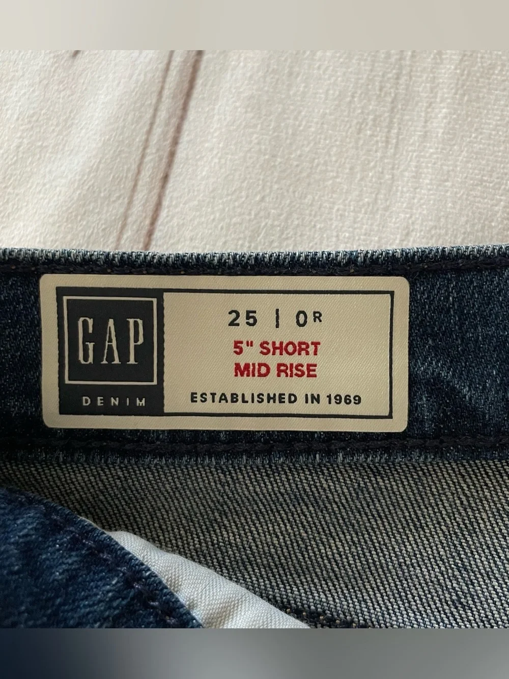Gap 5” Mid Rise Denim Shorts Women’s 25 | 0 Blue Cuffed Stretch Casual Preppy